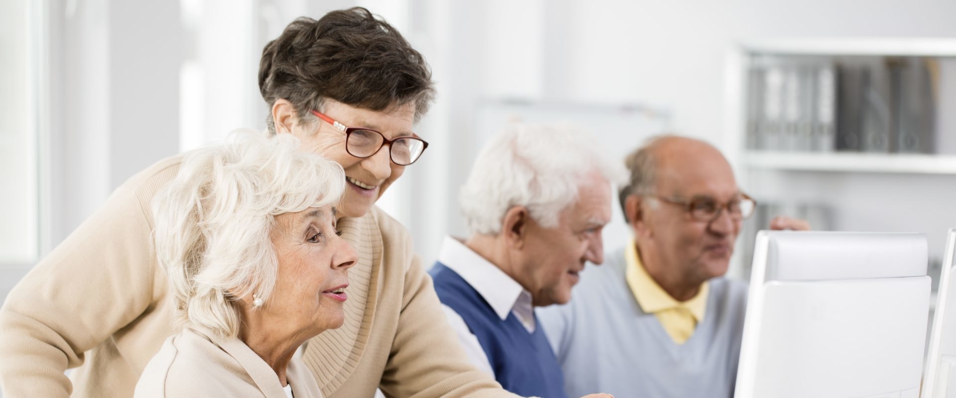 How Seniors Can Become Tech-Savvy in 10 Days
